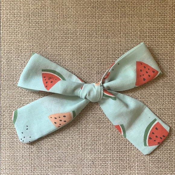 Pretzel sprinkle watermelon hair bows - Picture 4 of 6